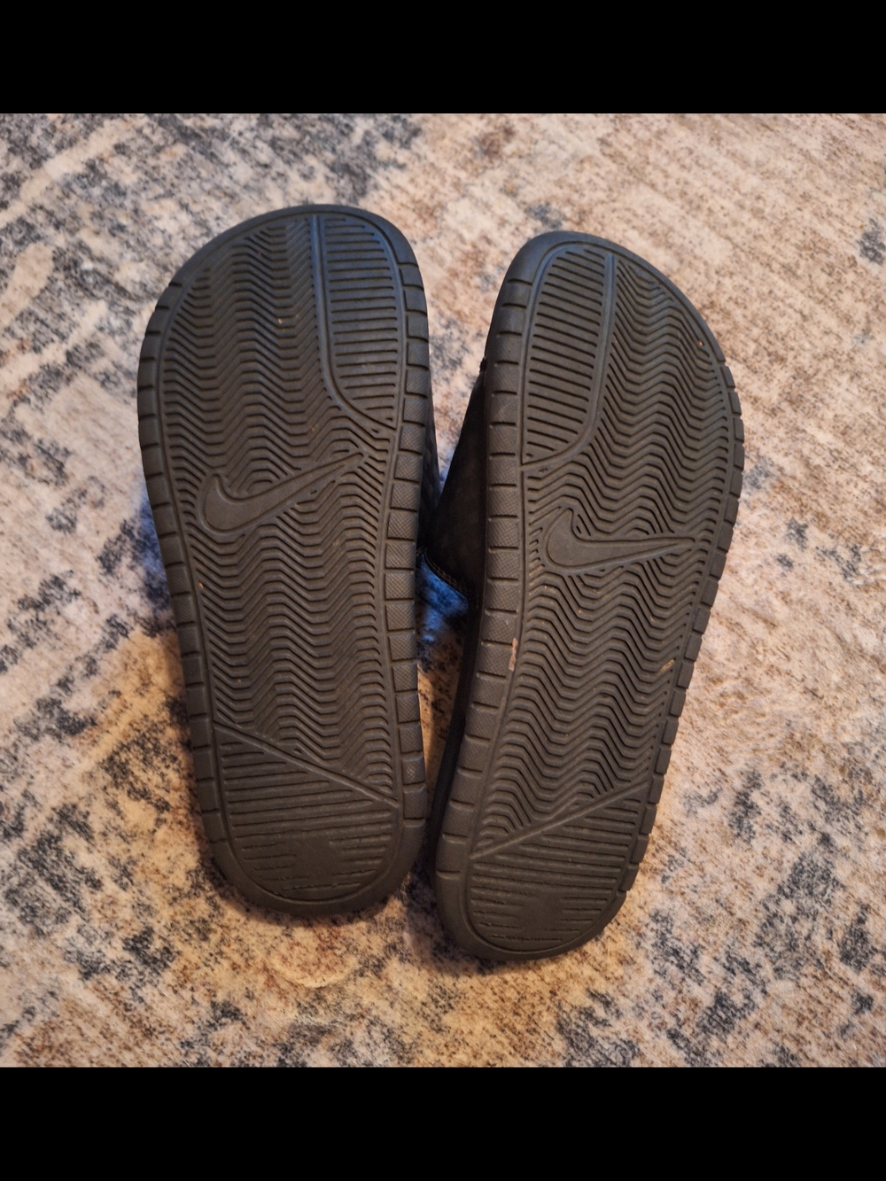 Womens Nike Black Slides with White Swoosh. SZ 8 - Picture 7 of 8